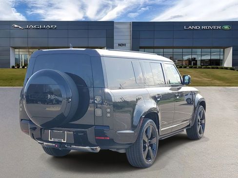 New 2026 Land Rover Defender 130 X-Dynamic SE AWD/4WD image 3