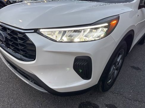 New 2025 Ford Escape ST-Line image 9