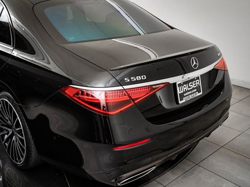Certified 2024 Mercedes-Benz S 580 4MATIC Sedan image 19