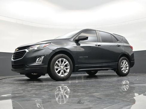 Used 2021 Chevrolet Equinox LS FWD image 20