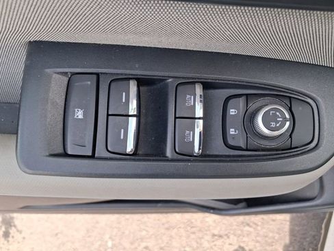 Used 2025 Subaru Forester Premium w/ Convenience Package #2 image 19