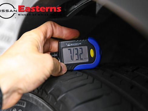 Used 2023 Nissan Rogue SV AWD/4WD image 27