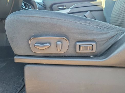 Used 2015 Nissan Armada SV w/ SV Driver Package image 26