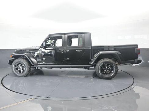New 2026 Jeep Gladiator Willys image 3