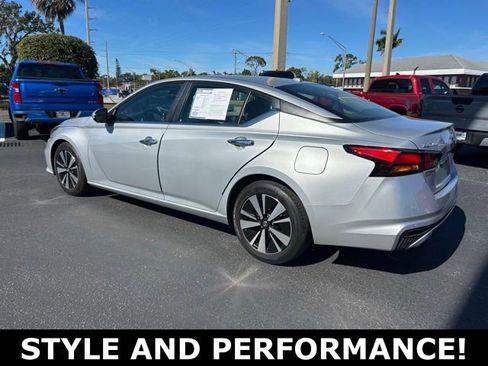 Used 2022 Nissan Altima 2.5 SV image 4