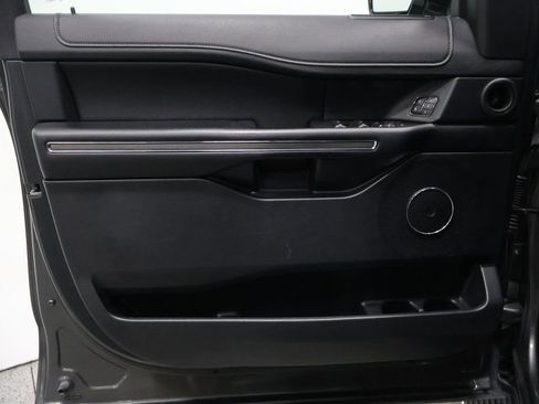Used 2019 Ford Expedition XLT w/ Equipment Group 202A image 12