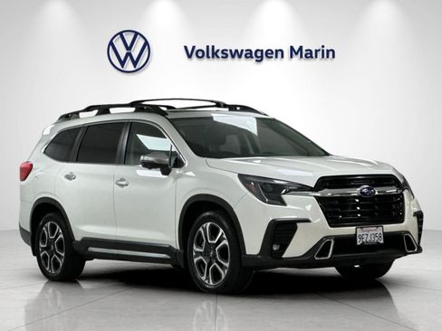 Used 2023 Subaru Ascent Touring AWD/4WD image 7