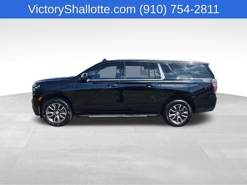 Used 2022 Chevrolet Suburban LT w/ LT Signature Plus Package AWD/4WD image 22