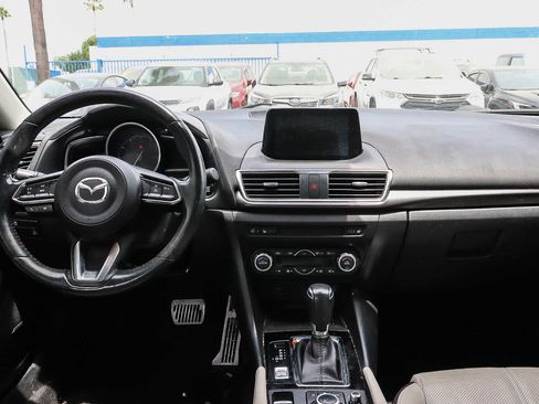 Used 2017 MAZDA MAZDA3 Grand Touring w/ Premium Equipment Package FWD image 22