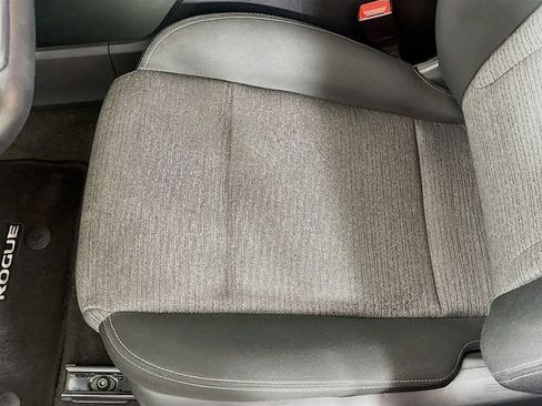Used 2023 Nissan Rogue SV AWD/4WD image 19