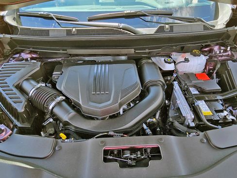 Used 2025 GMC Acadia Elevation image 10