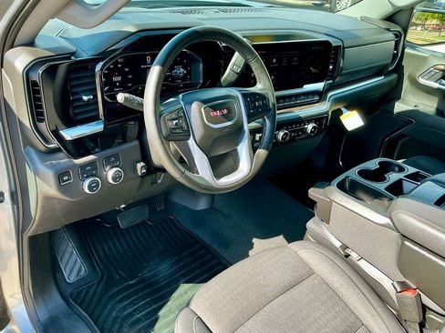 Used 2025 GMC Sierra 1500 Elevation AWD/4WD image 39