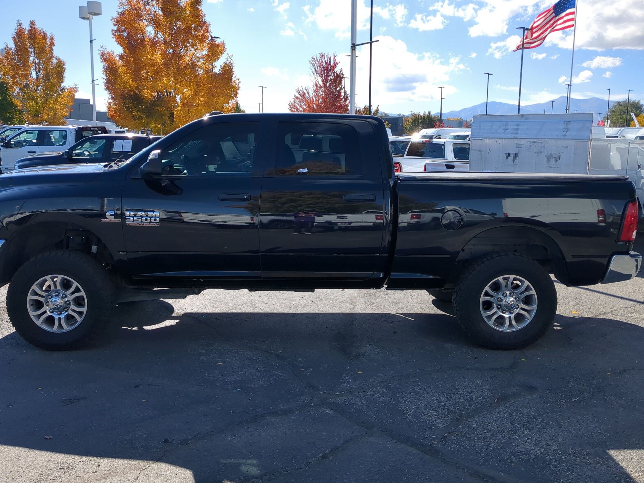 Used 2016 RAM 3500 SLT w/ Comfort Group AWD/4WD image 9
