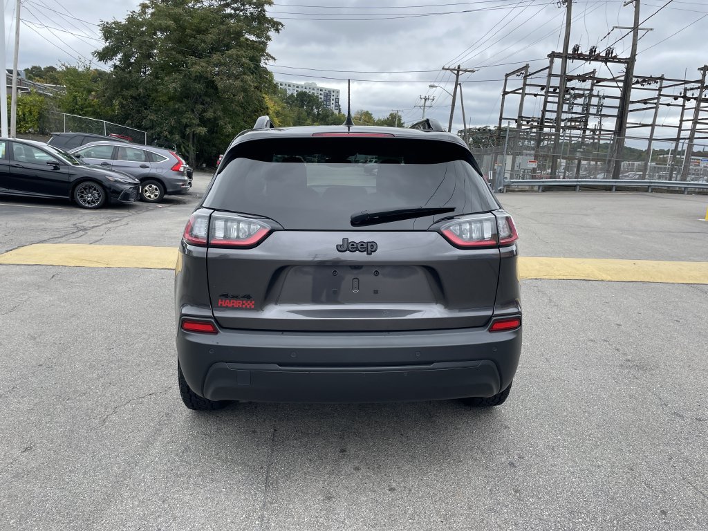 Certified 2023 Jeep Cherokee Altitude Lux w/ Lux Elite Package AWD/4WD image 4