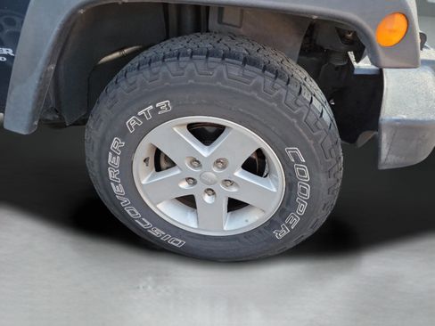 Used 2017 Jeep Wrangler Unlimited Sport w/ Quick Order Package 24S image 26