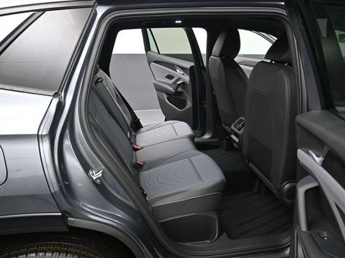New 2026 Volkswagen Tiguan SE R-Line AWD/4WD image 13