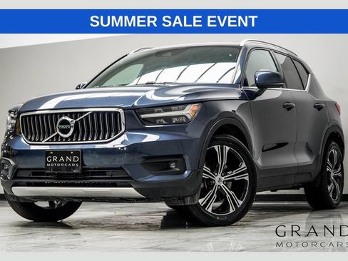 Used 2021 Volvo XC40 T5 Inscription w/ Climate Package AWD/4WD image 1