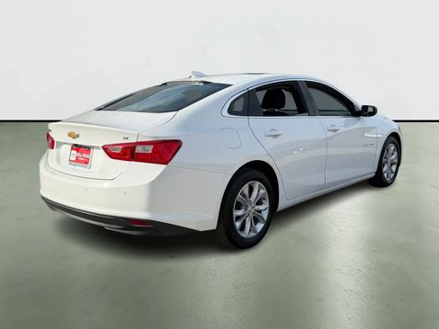 Used 2024 Chevrolet Malibu LT image 4