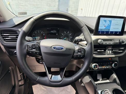 Used 2022 Ford Escape SEL AWD/4WD image 19
