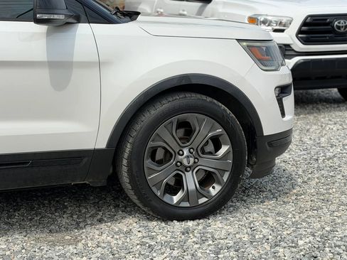 Used 2018 Ford Explorer Sport w/ Equipment Group 401A AWD/4WD image 10
