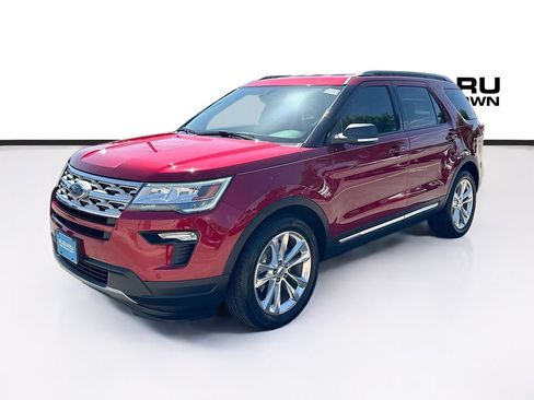 Used 2019 Ford Explorer XLT w/ Equipment Group 202A FWD image 3
