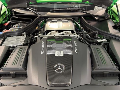 Used 2018 Mercedes-Benz AMG GT R w/ Exclusive Interior Package image 23