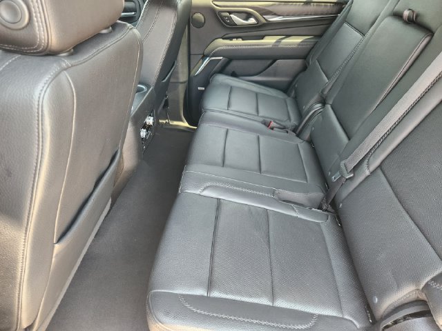 Used 2024 GMC Yukon XL Denali RWD image 30