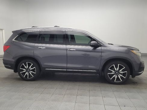 Used 2019 Honda Pilot Touring image 11