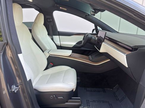 Used 2022 Tesla Model X AWD/4WD image 14