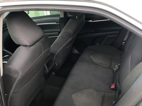 Used 2022 Toyota Camry LE FWD image 19