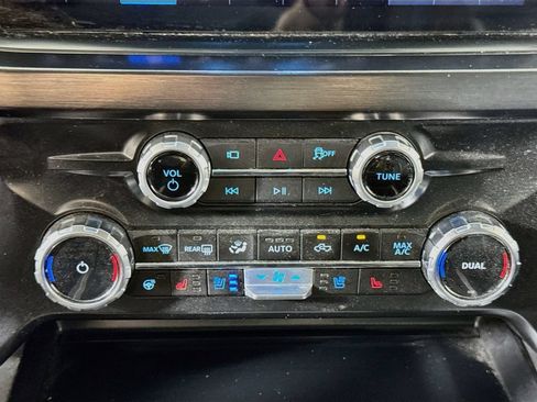 Used 2025 Ford F250 Lariat w/ Tremor Off-Road Package AWD/4WD image 14