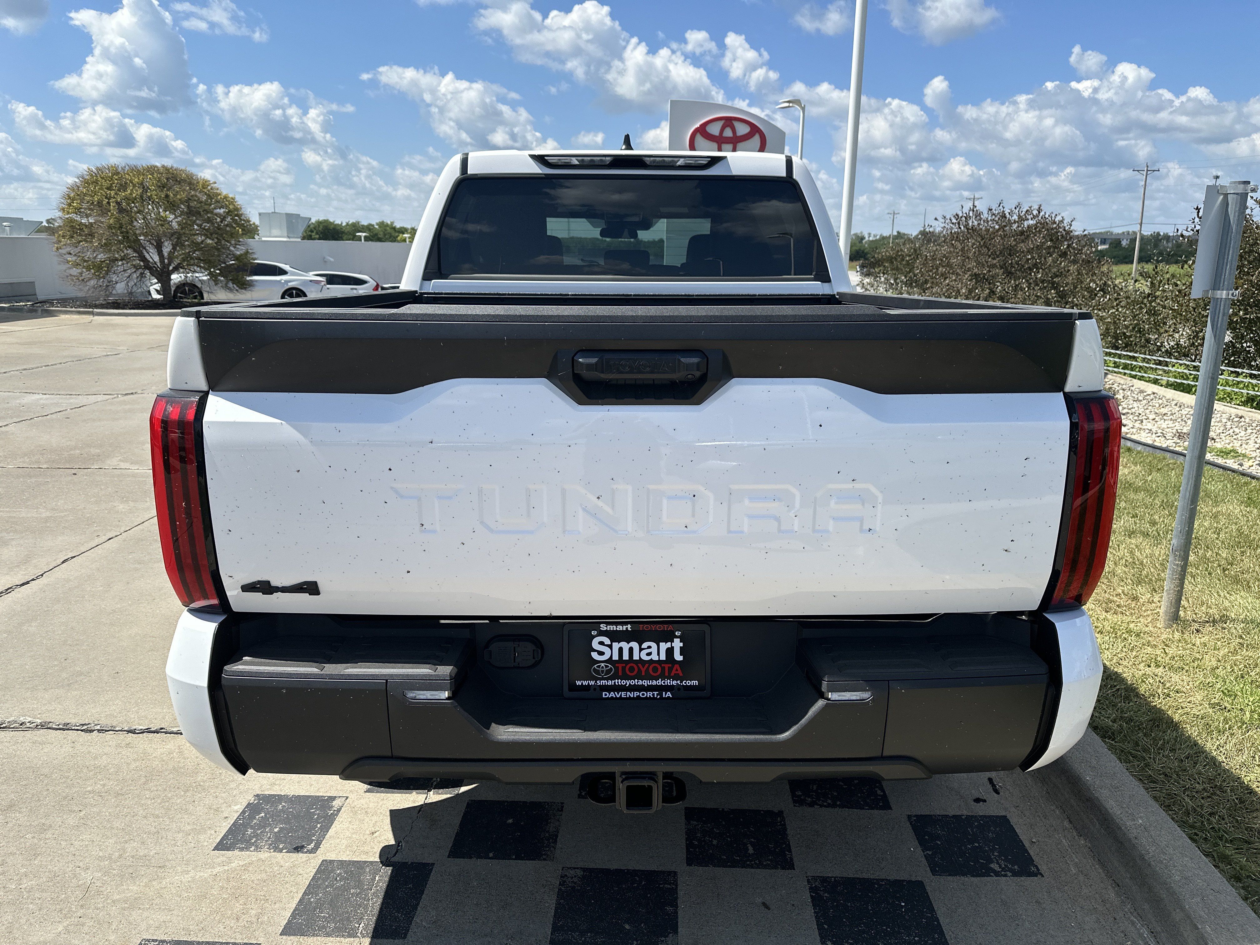 Used 2026 Toyota Tundra SR5 w/ SR5 Premium Package AWD/4WD image 5