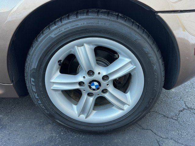 Used 2000 BMW Z3 2.5i RWD image 35
