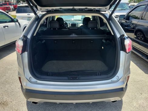 Used 2019 Ford Edge Titanium FWD image 10