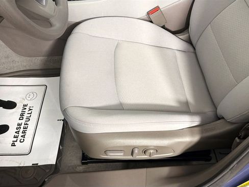 Used 2025 Chevrolet Malibu LT FWD image 18