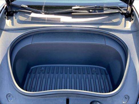 Used 2024 Tesla Model 3 Standard Range RWD image 29