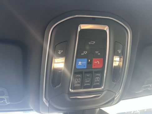 New 2025 Jeep Grand Cherokee L Limited image 26