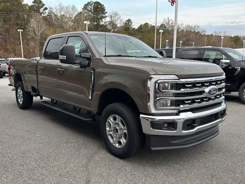 New 2026 Ford F250 XLT w/ XLT Premium Package image 8