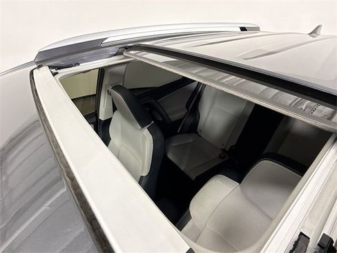 Certified 2017 Toyota RAV4 XLE image 20