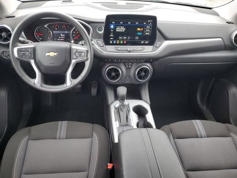 Used 2025 Chevrolet Blazer LT FWD image 12
