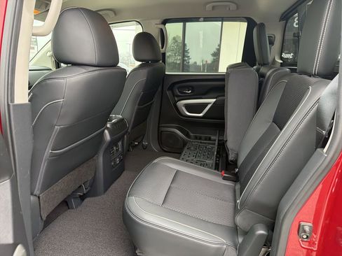 Used 2019 Nissan Titan PRO-4X image 5