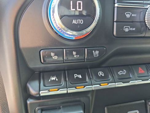 Used 2021 GMC Sierra 1500 AT4 w/ AT4 Value Package AWD/4WD image 22