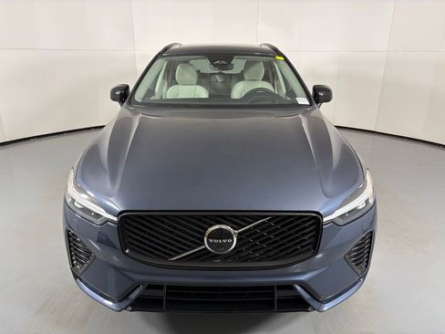 New 2026 Volvo XC60 B5 Ultra w/ Climate Package PRO AWD/4WD image 4