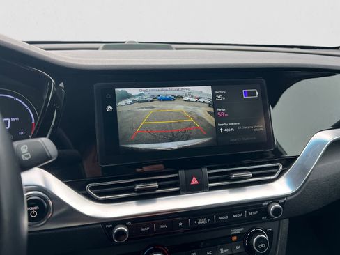 Used 2022 Kia Niro EX FWD image 21