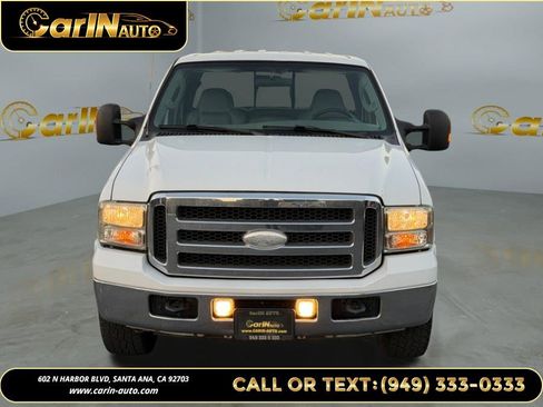 Used 2005 Ford F250 Lariat image 2