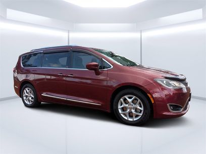 Used 2017 Chrysler Pacifica Touring-L Plus w/ Advanced Safetytec Group