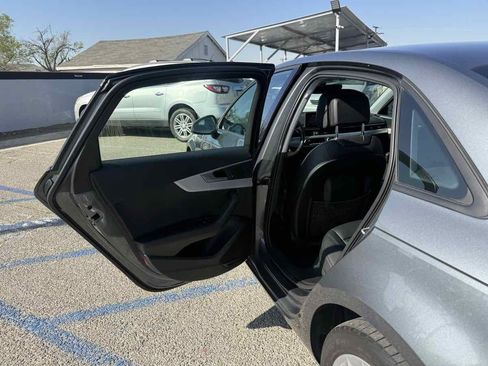 Used 2017 Audi A4 2.0T Premium image 12