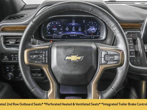 Used 2024 Chevrolet Suburban High Country image 32