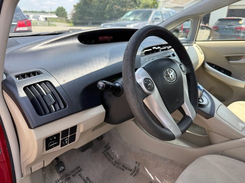 Used 2011 Toyota Prius Two FWD image 17