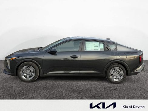 New 2026 Kia K4 LXS image 2